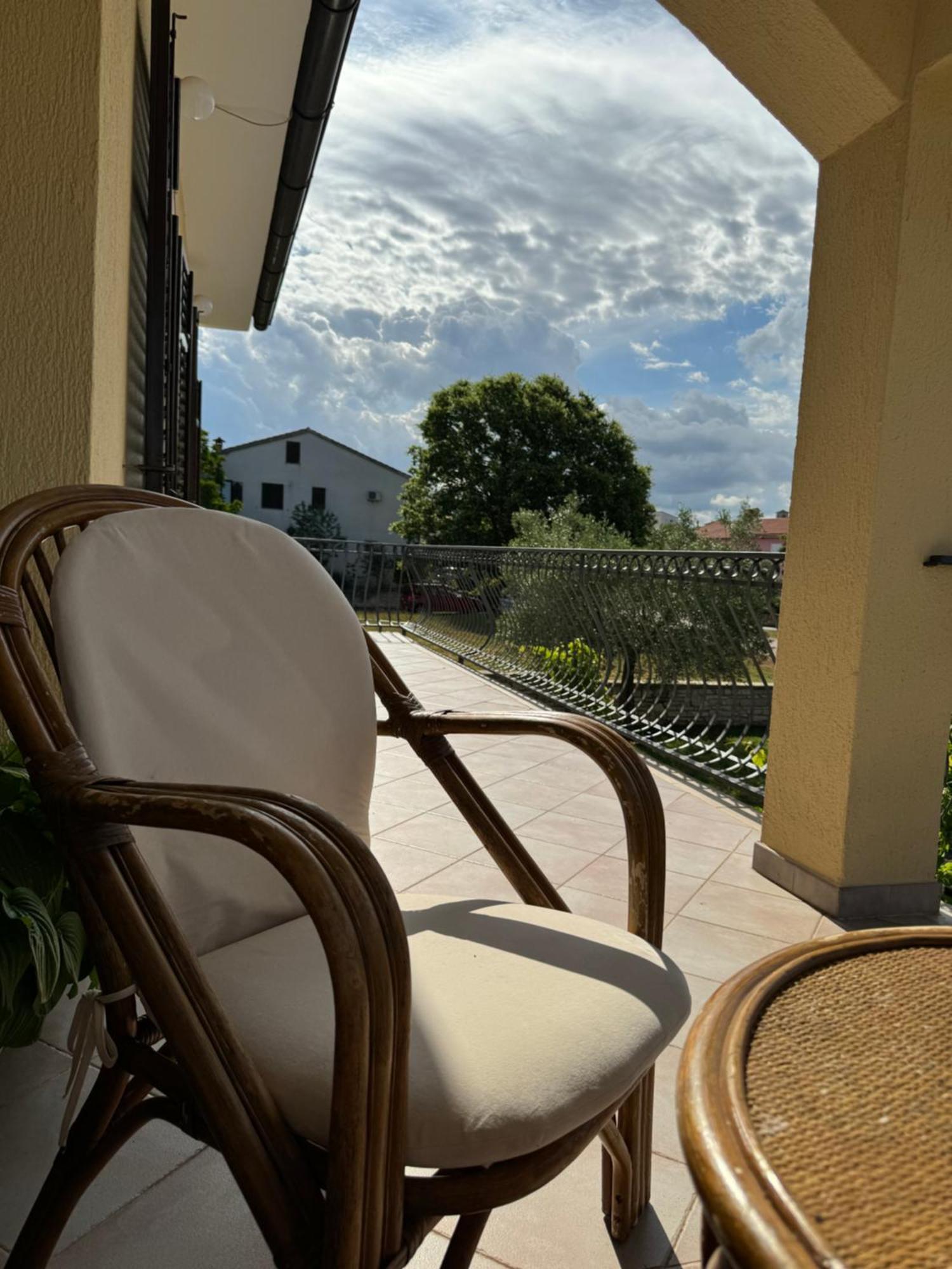 Apartman Ostrea *** Bale Exterior foto
